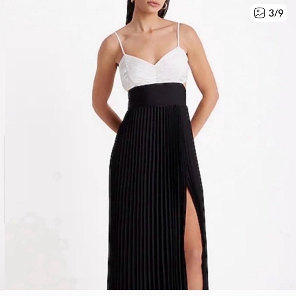 STUNNING Express Black and White Maxi Dress